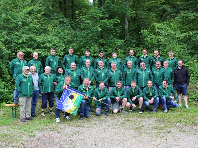 Die Tellssöhne vom Schiessverein Gansingen mit neuer Vereinsjacke. Foto: zVg