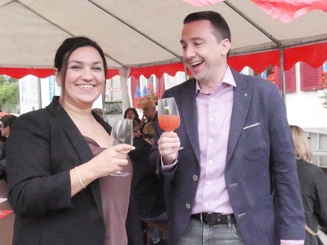 Florentina Mallaku-Bytyqi und Bruno Tüscher freuten sich, dass es in diesem Jahr wieder eine Bundesfeier in Münchwilen gab. Foto: Jörn Kerckhoff