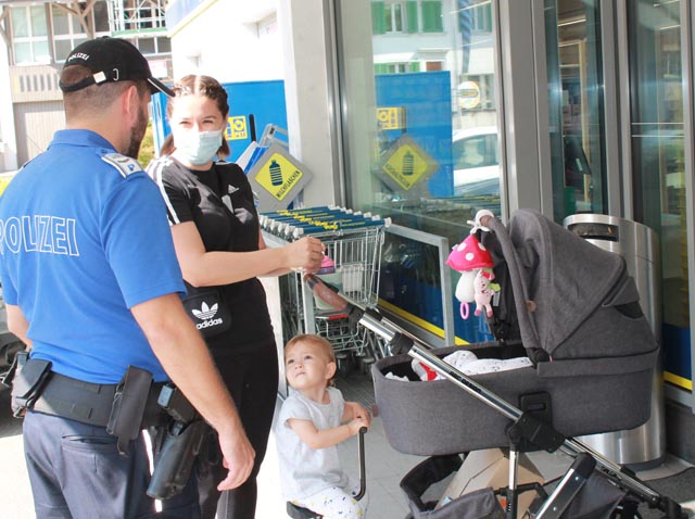 Standaktion der Polizei Oberes Fricktal in Kaisten. Foto: Sonja Fasler