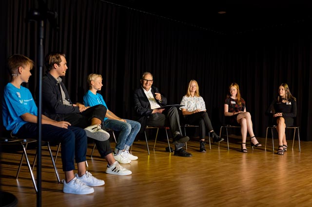 Aktuelle und ehemalige Schüler erzählten von ihren Erfahrungen an der International School in Rheinfelden. Foto: zVg