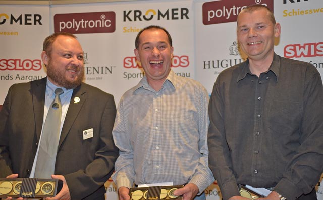 Auch die Aargauer Pistolenschützen hatten allen Grund zur Freude: (von links) Bernhard Kayser, Patrik Hunn und Dieter Grossen. Foto: wr