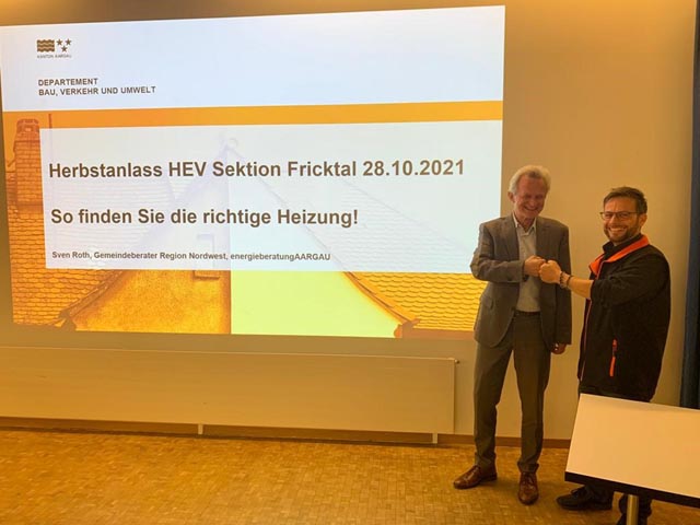 Dr. Markus Wick, Präsident des HEV Fricktal, und Sven Roth, Gemeindeberater Region Nordwest, energieberatungAARGAU. Foto: HEV