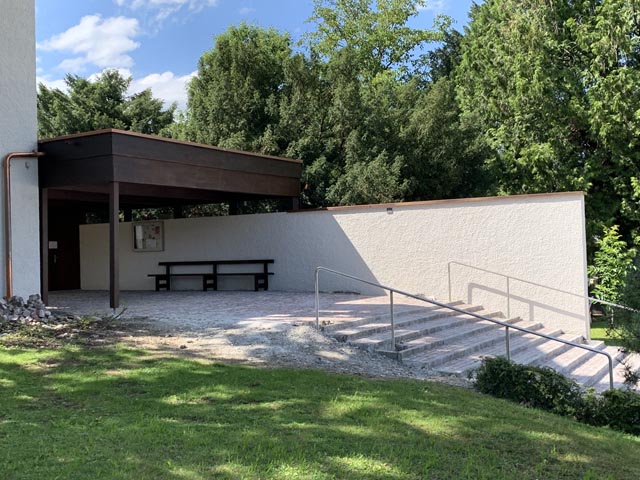 Die reformierte Kirche in Kaiseraugst und ihre Umgebung wurde umfangreich saniert. Foto: zvG