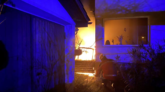 Bei dem Brand in Pratteln entstand grosser Sachschaden. Foto: Polizei