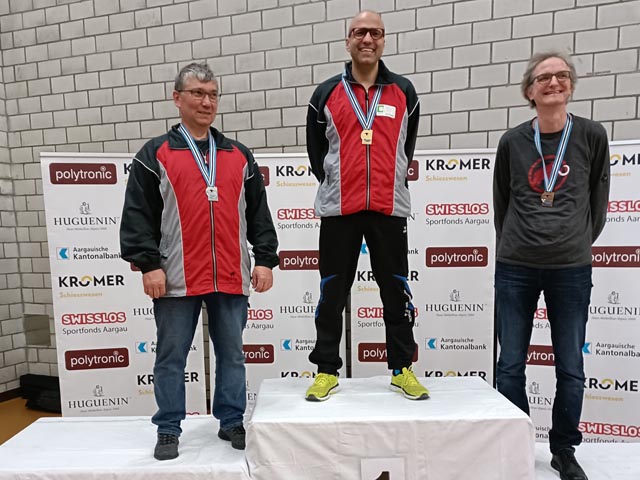 Podest der Senioren mit Ignaz Welte (links) und AG-Meister Alexander Buttazzo (Mitte). Foto: zVg