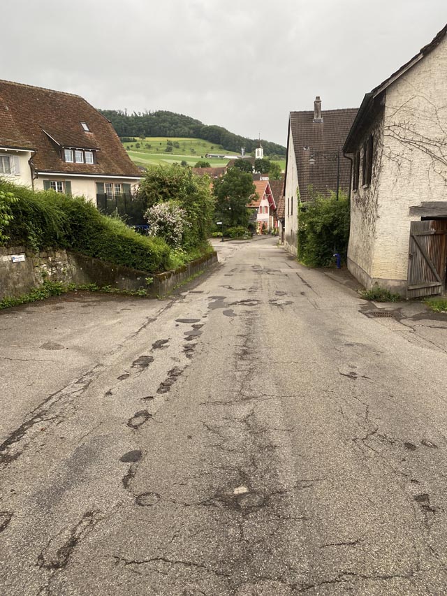 Bauarbeiten an der Hauptstrasse in Arisdorf im Abschnitt Schützenhausweg bis Blauenrainstrasse. Foto: Tiefbauamt Kanton BL