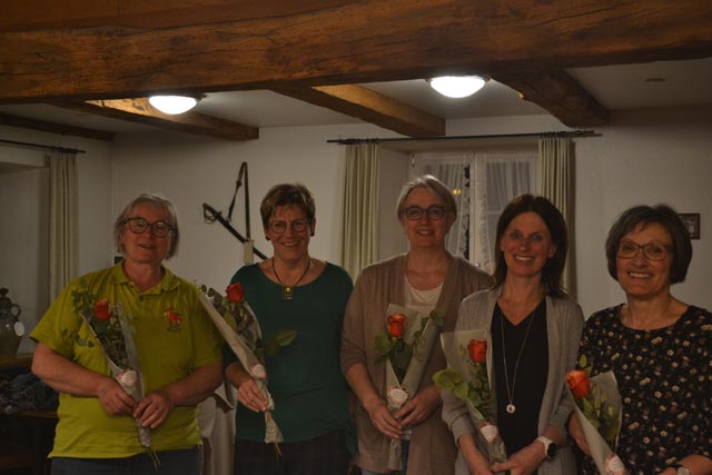 Der Vorstand: Priska Hasler, Herta Bernert (Präsidentin) Theres Schmid, Tanja Rüetschi, Brigitte Stäuble Fotos: zVg