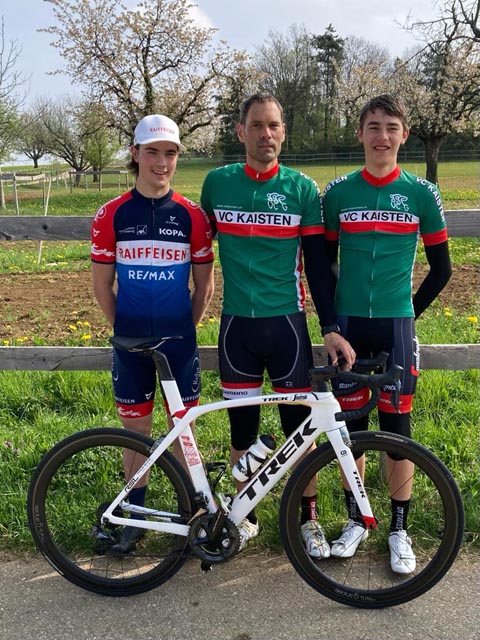 Die Erstplatzierten v.l.: Tim Brutschi (2.), René Emmenegger (1.), Lars Emmenegger (3.). Foto: zVg