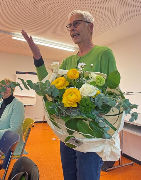 Eva Schütz bei ihrer Dankes- und Abschiedsrede. Foto: zVg