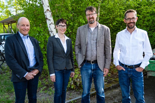 Freuen sich über den neuen Buurelandweg: Josef Burri, Landwirtschaft Aargau, Colette Basler Stv. Präsidentin Bauernverband Aargau, Beat Küng, Gemeinderat Muri, Ralf Bucher, Geschäftsführer Bauernverband Aargau. Foto: zVg