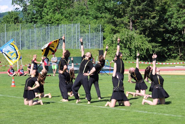 TV und DTV Wölflinswil sicherten sich mit ihrer Gymnastik-Vorführung den ersten Platz. Foto: zVg