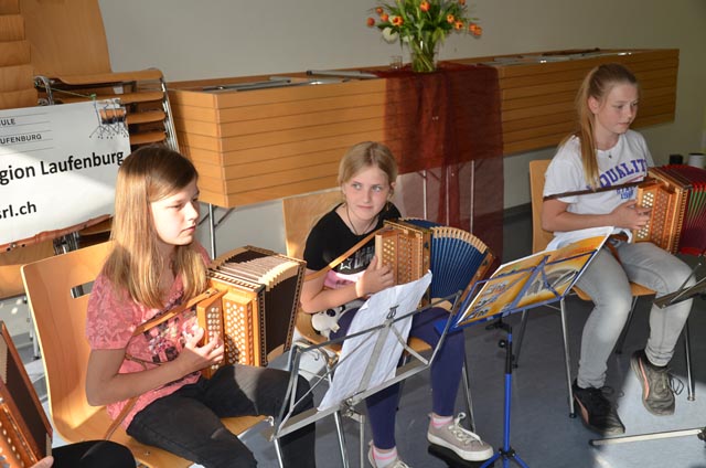 Das Schwyzerörgeli erfreut sich wachsender Beliebtheit bei jungen Musikern. Foto: zVg