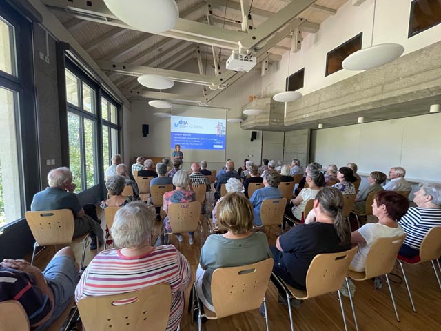 Der Vortrag von Denise Peter lockte zahlreiche Zuhörer an. Foto: zVg