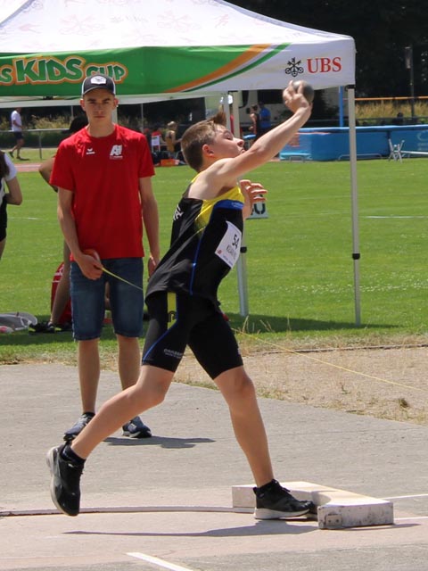 Finalist im Kugelstossen Kilian Heiz. Foto: Stefan Hoenke