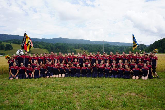 Gesamtgruppenbild des DTV und TV Wölflinswil. Foto: zVg
