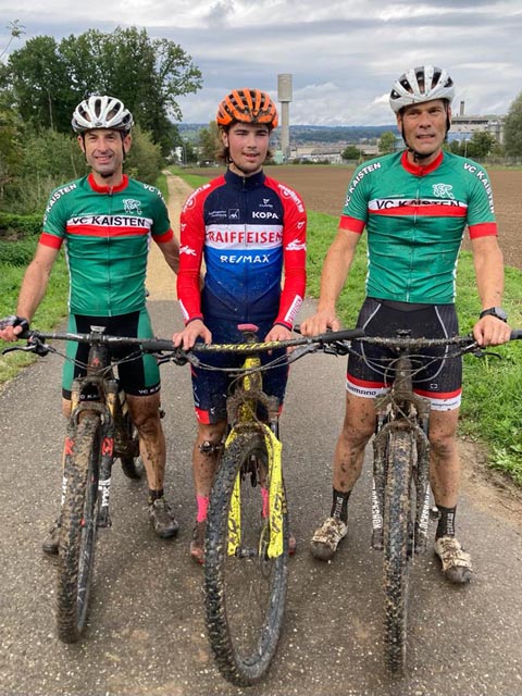 Die Erstplatzierten beim Endfahren v.l. Marcel Herzog (2.), Tim Brutschi (1.), René Emmenegger (3.). Foto: zVg