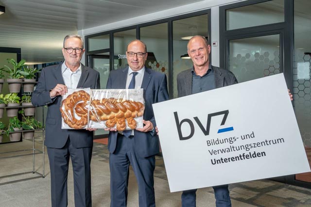 Von links: Fritz Zanzerl, Leiter Informatik Kanton Aargau, Dr. Markus Dieth, Finanzdirektor Kanton Aargau, Urs Heimgartner, Leiter Immobilien Kanton Aargau. Foto: zVg