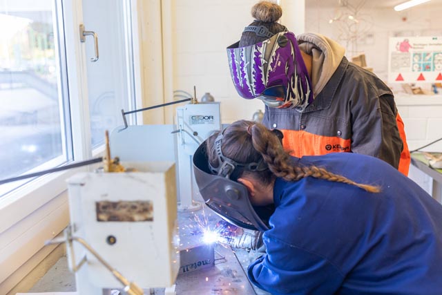 metall+du» macht Schule. Fotos: Fabio Baranzini