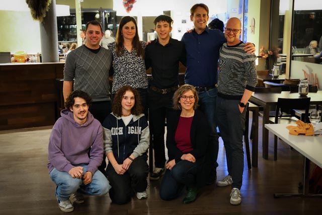 Acht der zehn Neumitglieder (hinten von links): Paolo Balzarini, Noemi Ziltener, Miro Peter, Mirco von Rotz, Philipp Ernst; vorne: Paolo Lara, Annika Enderle, Kathrin Lindegger; es fehlen: Hendrik Schneider, Sarina Leuenberger). Foto: zVg