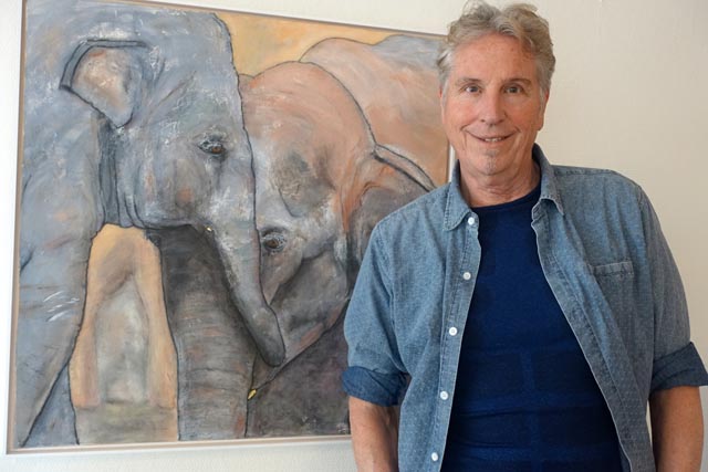 Der Maler Andy Bianchi zeigt in seiner Ausstellung Motive, die von der Natur inspiriert sind. Foto: Roswitha Frey