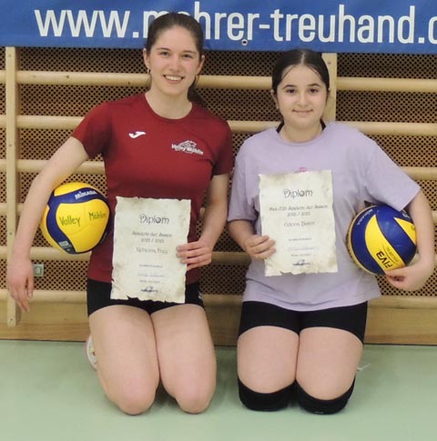 Die Geehrten: Rebecca Frey (links) und Ediona Bislimi. Foto: zVg