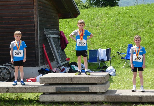 Dreifachsieg in den Wurfdisziplinen Ball U10M für die Steiner. Foto: Walter Leimgruber