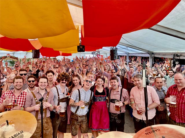 Gute Laune war Trumpf im goldenen Fuchsbau. Foto: zVg