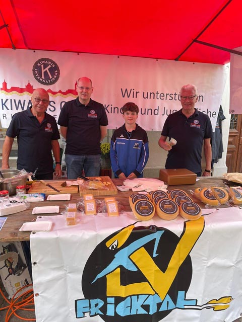 Kiwanis-Club Rheinfelden spendet Verkaufsgewinn dem LV Fricktal. Foto: zVg 