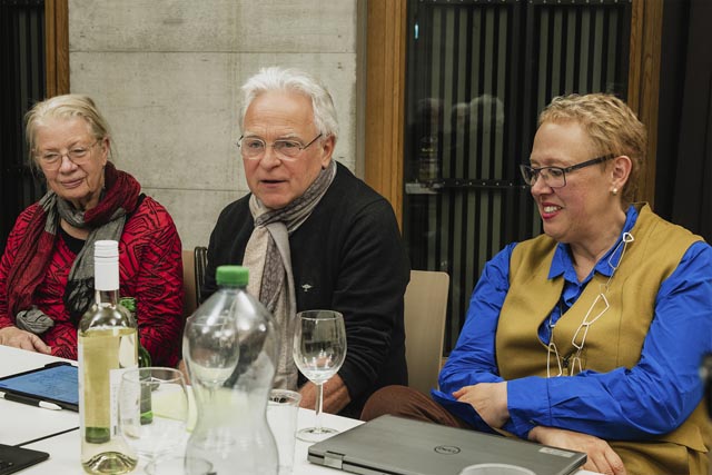  Beni Strub berichtet von seiner Tätigkeit in der Bau- und in der Verkehrskommission. Foto: zVg