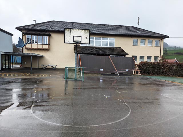 Schulhaus Gansingen, gebaut in den 1940er Jahren. Foto: zVg