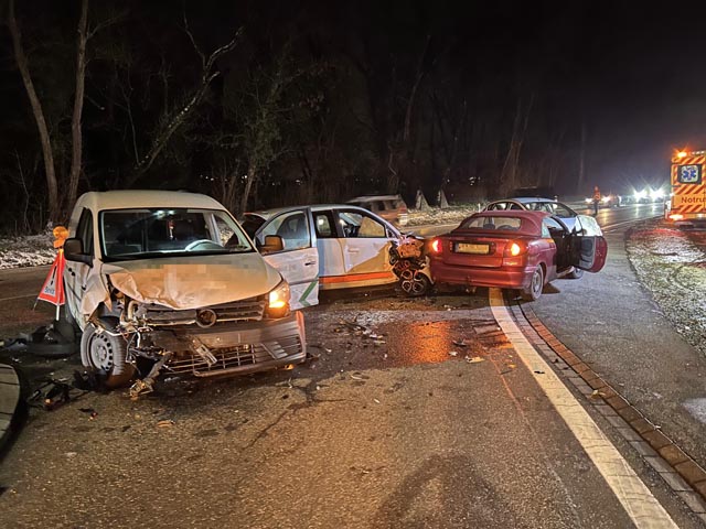 Villingen: Unfall beim Abbiegen fordert drei Leichtverletzte