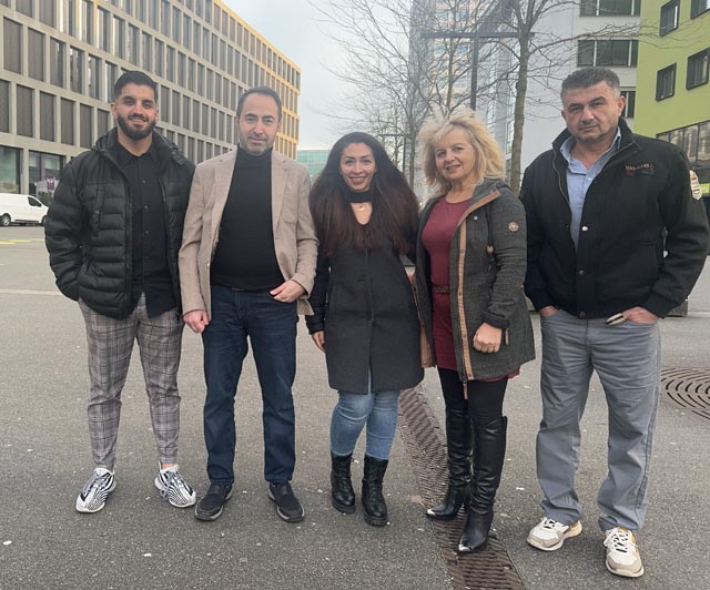 Bild: Sinem Gökçen, Mehmet Dogan, Ingrid Kaufmann, Mehmet Isik und Rafik Abdullah. Foto: zVg