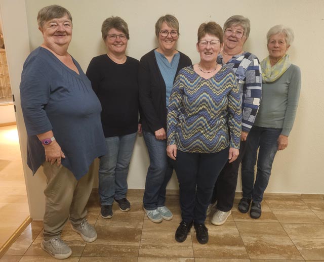  Der Vorstand des Frauenbunds Sulz (von rechts nach links): Erika Schraner (abtretend), Maya Obrist, Caroline Schraner, Jaqueline Weiss (neu), Manuela Weiss und Gaby Weiss. Foto: zVg
