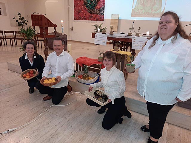 Das Weltgebetstags-Team von Stein mit Stefanie Achermann, Fabrice Müller, Franzi Mitulla und Manuela Köchling. Foto: Martin Achermann