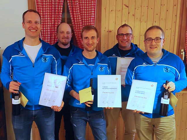 Die fünf neuen Freimitglieder. Foto: zVg