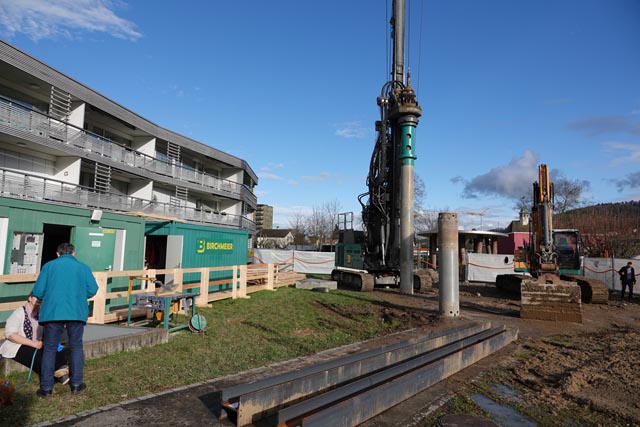 Auf der Baustelle wird schon gearbeitet. Foto: Peter Schütz