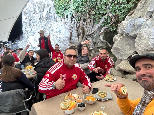 Gute Laune beim Ausflug ins Berner Oberland. Foto: zVg