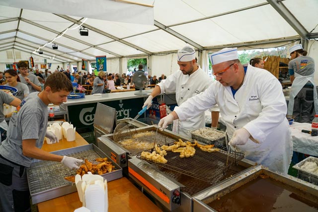 Fischessen der Pontoniere Rheinfelden