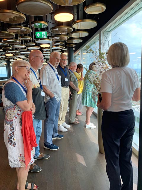 Die Senioren für Senioren Magden und Umgebung (SfS) besuchten den Roche Tower. Foto: Hedy Campani 