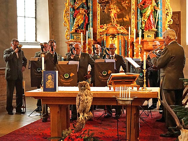 Die Jagdhornbläser Fricktal untermalten den feierlichen Gottesdienst mit wunderschönen und imposanten Klängen aus ihren besonderen Instrumenten.Foto: zVg