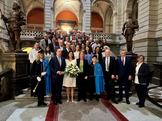 DIe neu gewählte Nationalratspräsidentin Maja Riniker zusammen mit der Aargauer Delagation. Foto: © Kanton Aargau