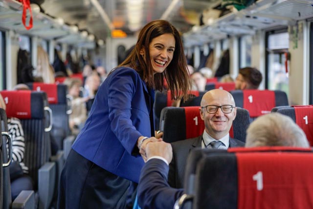 Im Extrazug ging es von Bern, mit Zwischenstopp in Murgenthal, in die Kantonshauptstadt Aarau. Foto:  © Kanton Aargau, Chris Iseli