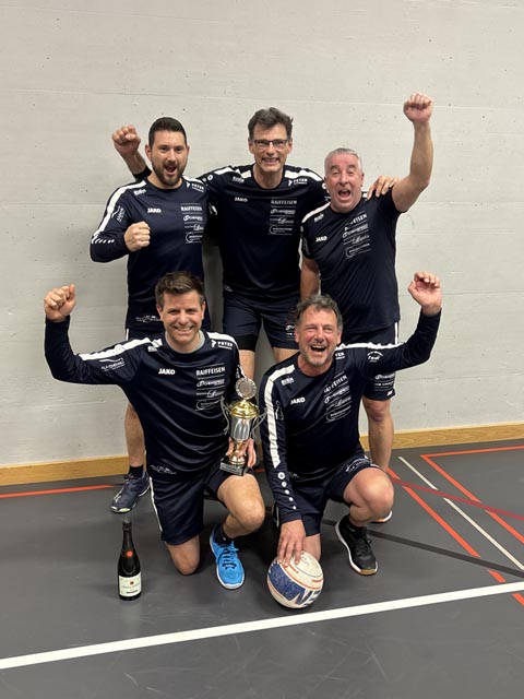 Der MTV Herznach gewinnt die Fricktaler Faustball-Wintermeisterschaft