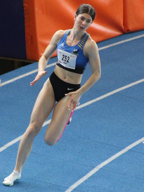 Multitalent Lucia Acklin gewinnt Gold über 200m. Foto: Stefan Hoenke