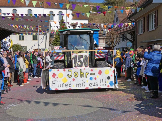 Grosser Fasnachtswagen der Feldschützen. Foto Jörg Wägli