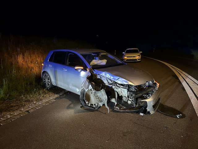 Hausen: Gegen Strassenlampe geprallt