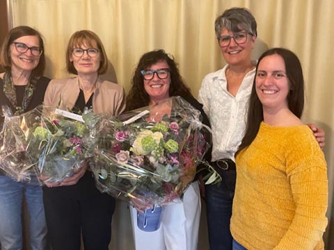 (Von links): Bernadette Kern, Susanna Schlittler, Astrid Zeiner, Rosi Urech und Alexandra Giger Foto: zVg