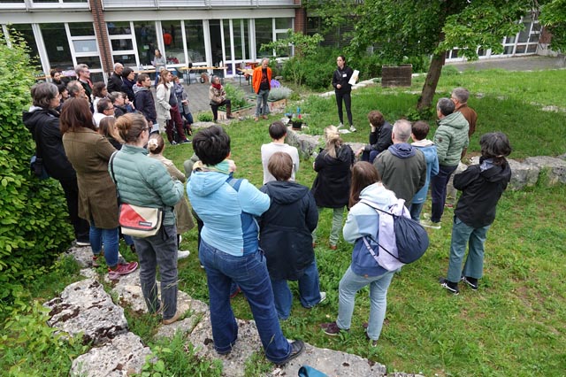 Wie Pflanzen im Klimawandel migrieren war Teil des Vortrages von Evelin Iseli. Foto: Peter Schütz