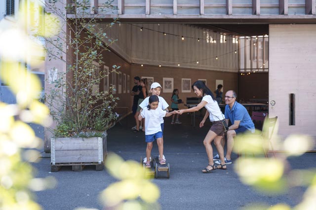 Markthalle Aarau: Treffpunkt für alle, die Nachhaltigkeit, Gemeinschaft und neue Erfahrungen suchen. Foto: Aarau Standortförderung