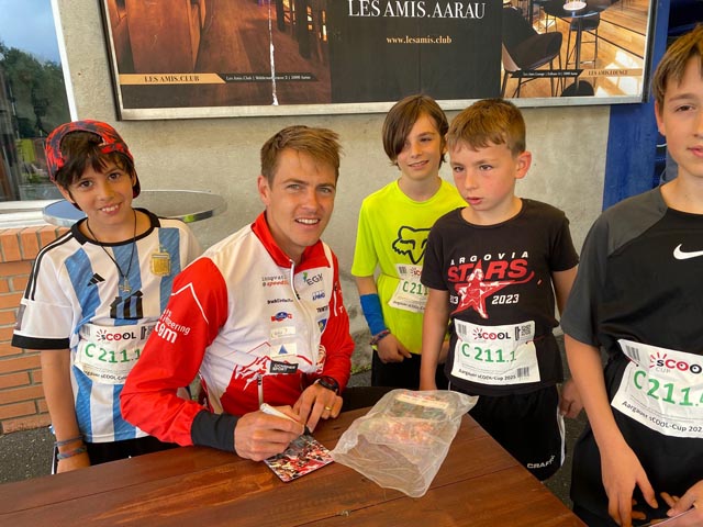 Ein Autogramm von Weltmeister Kyburz. Foto: zVg